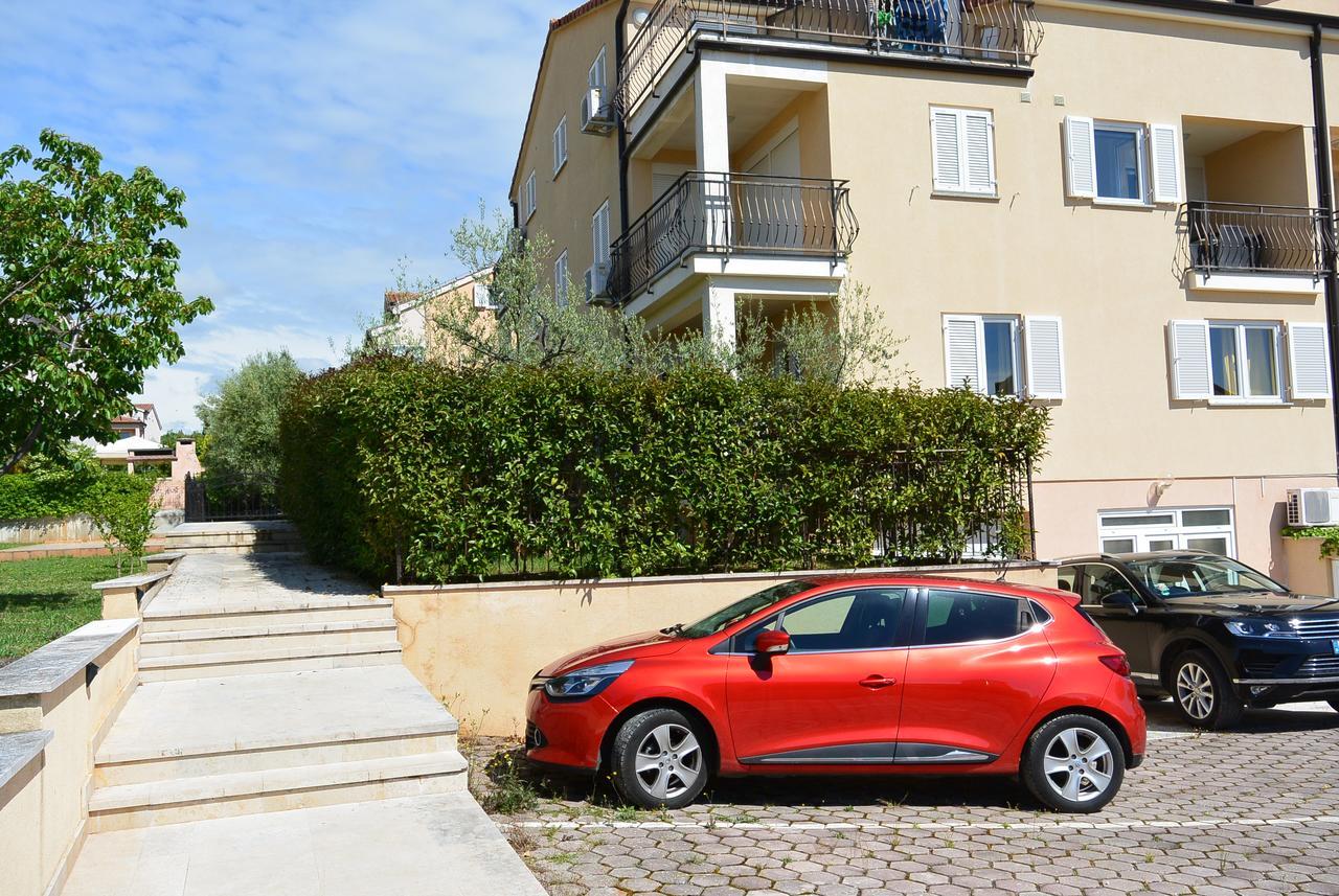 Maj Premium Apartment 4 Sterne - Neu Renoviert Porec Exterior photo